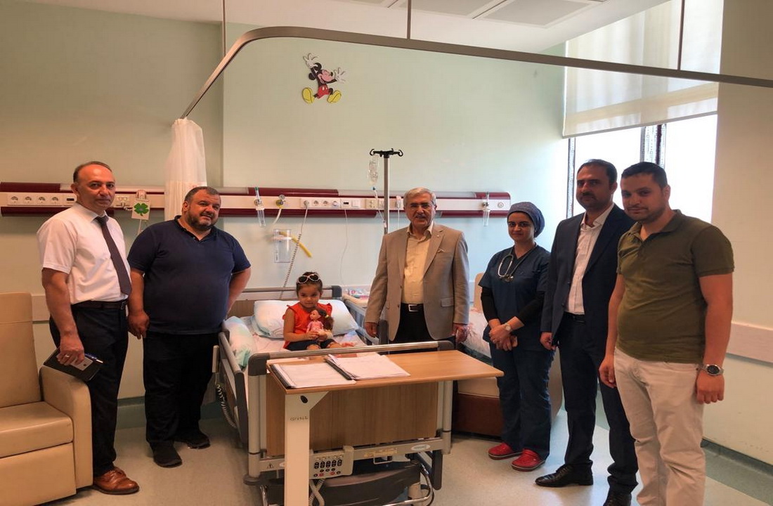 Rektör Can, KSÜ Tıpta Çalışan Personelin ve Tedavi Gören Hastaların Bayramını Kutladı