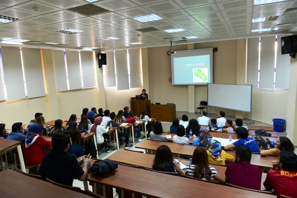 ''İklim Değişikliği Uyum Sürecinde Kentsel Yayılım Alanlarında Doğa Tabanlı Çözümler” Eğitim Etkinliği Üniversitemiz Ev Sahipliğinde Gerçekleştirildi