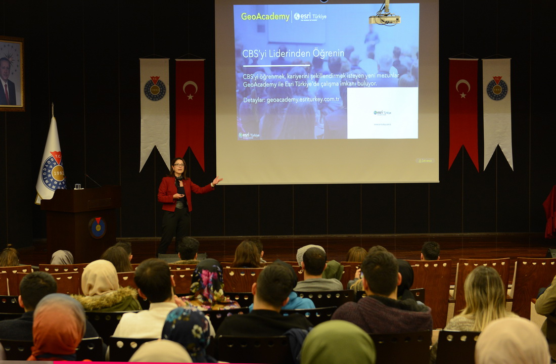 KSÜ’de, Coğrafi Bilgi Sistemi Semineri Verildi