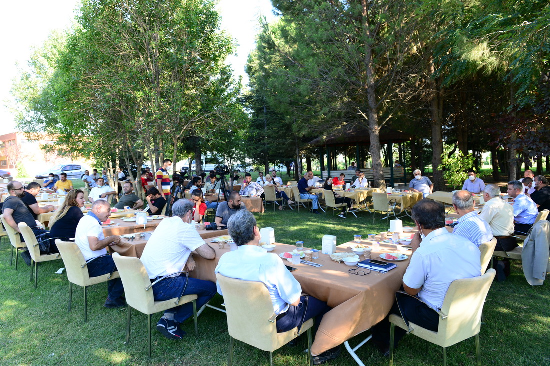 Üniversitemiz Rektörü Prof. Dr. Niyazi Can, Basın Mensuplarıyla Bir Araya Geldi