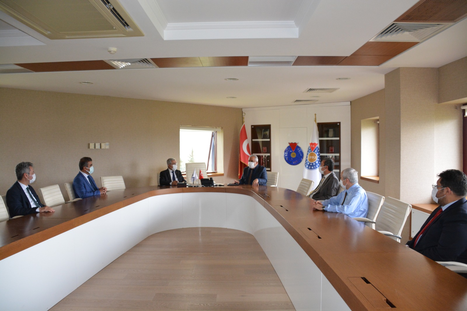 Üniversitemiz Karacasu ve Türkoğlu Yerleşkeleri Kahramanmaraş İstiklal Üniversitesine Devredildi