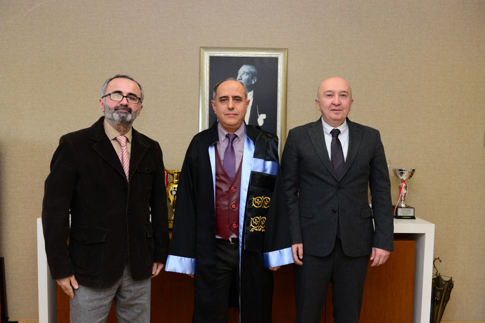 Profesör ve Doçent Kadrolarına Atanan Öğretim Üyelerimizi Tebrik Ederiz 