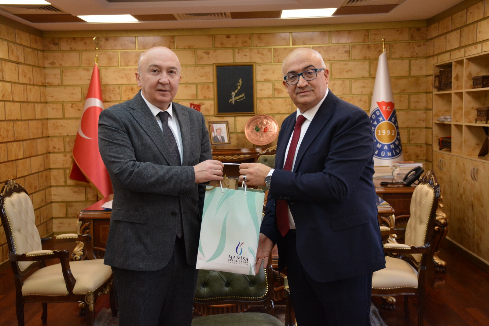 Manisa Celal Bayar Üniversitesi Rektörü Prof. Dr. Ahmet Ataç’tan Rektör Yasım’a Ziyaret