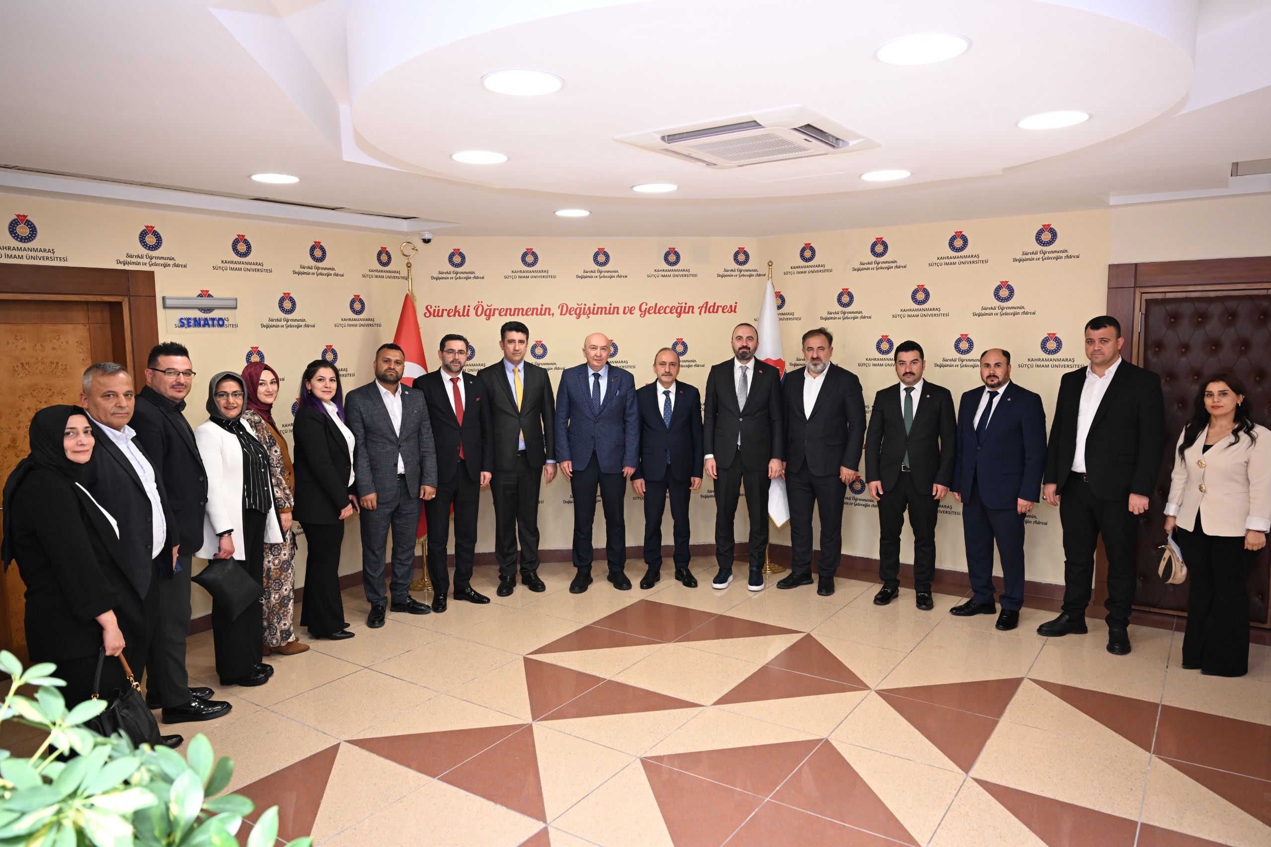 Öz Sağlık-İş Sendika Başkanı Devlet Sert, KSÜ Rektörü Prof. Dr. Alptekin Yasım’ı Ziyaret Etti