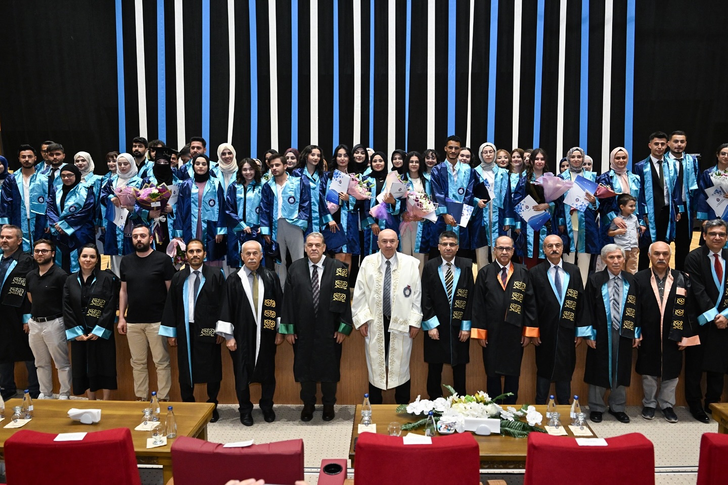 Fen Fakültesinde Mezuniyet Töreni Düzenlendi