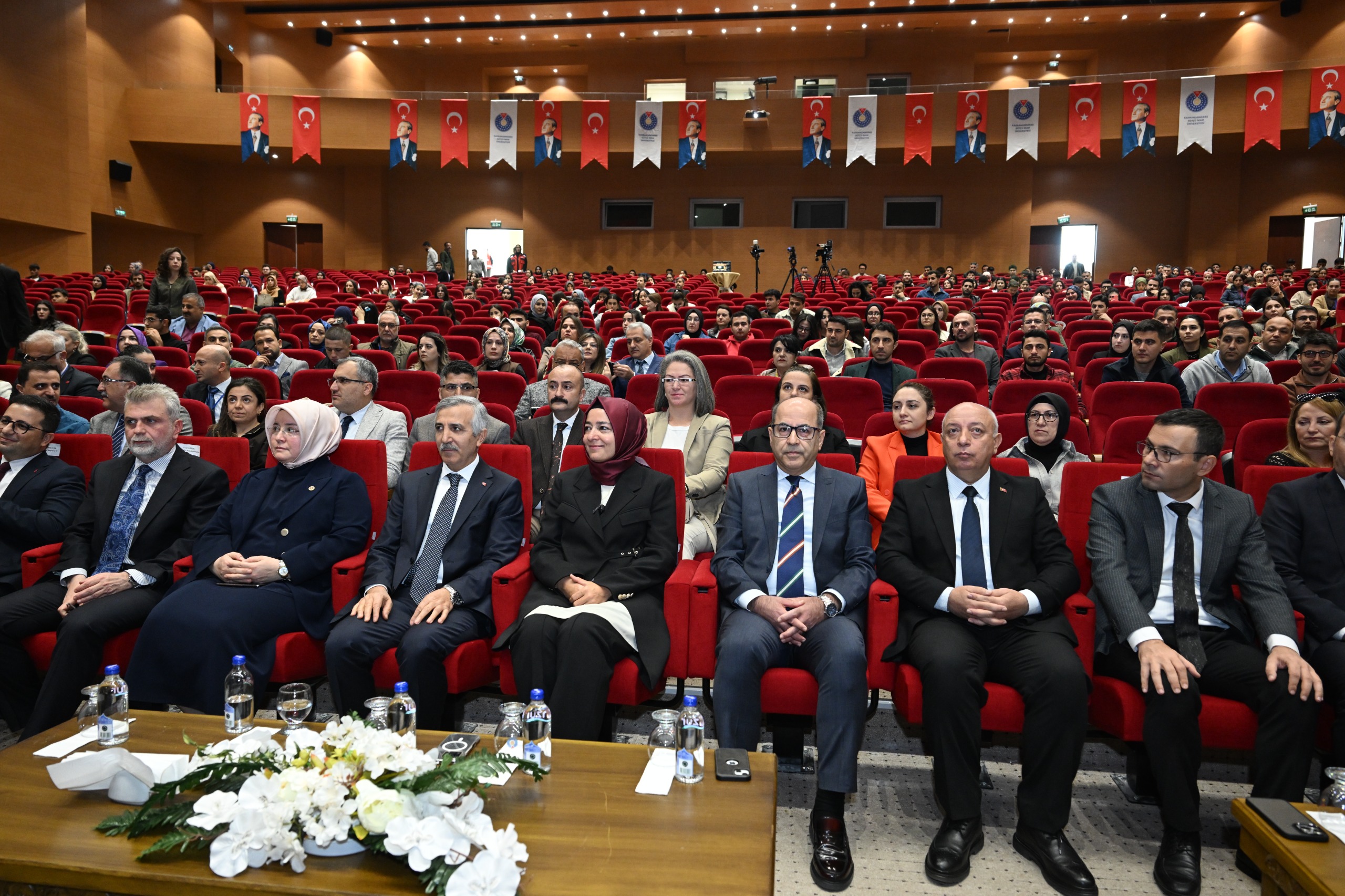 III. Uluslararası Sosyal ve Beşeri Bilimler Akademisi Kongresi Başladı