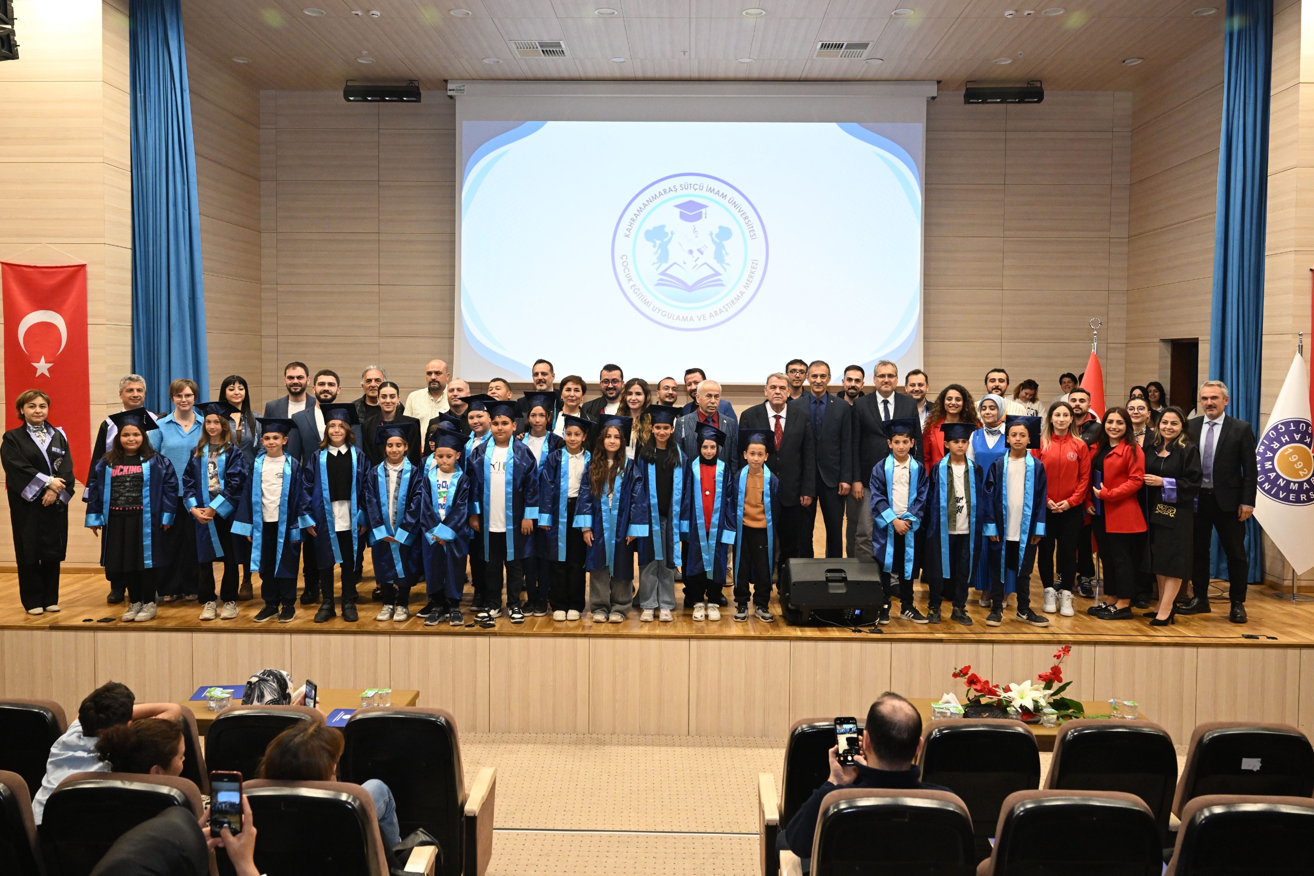 KSÜ Çocuk Eğitimi Uygulama ve Araştırma Merkezinde Mezuniyet Coşkusu Yaşandı