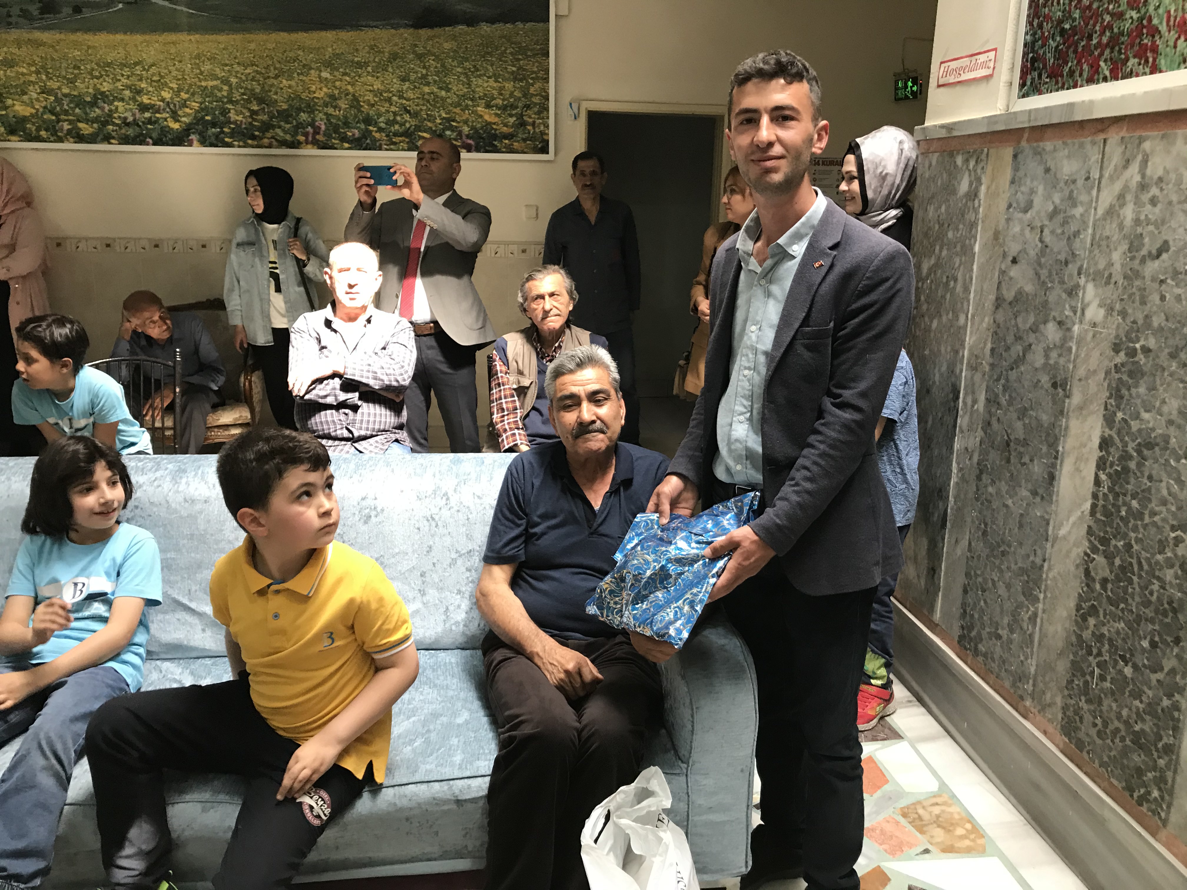 Geriatri Öğrenci Topluluğundan Huzurevine Bayram Ziyareti